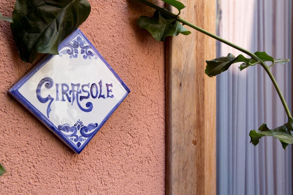 Il Cortile Fiorito Apartment Трапани Стая снимка