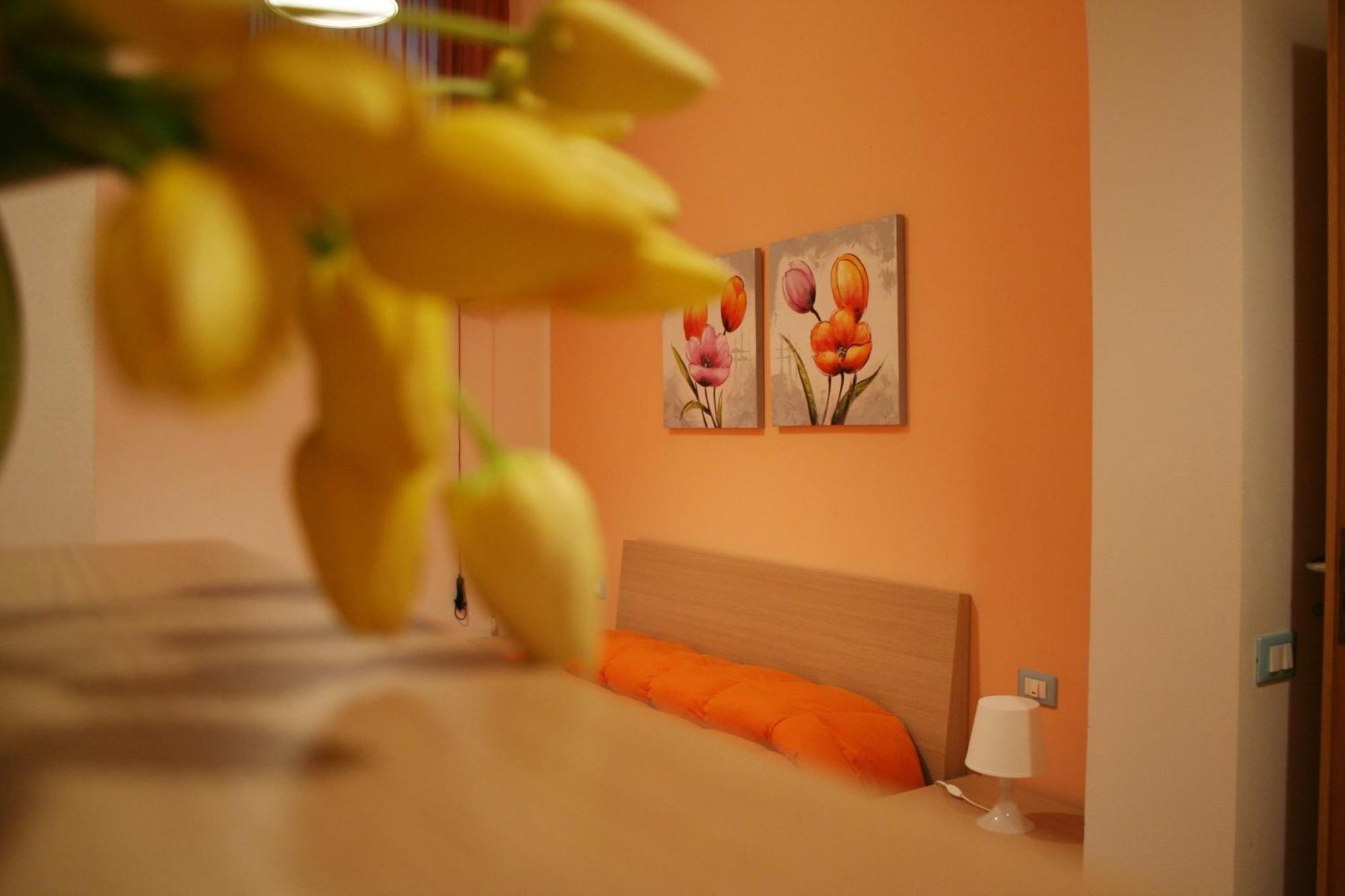 Il Cortile Fiorito Apartment Трапани Стая снимка