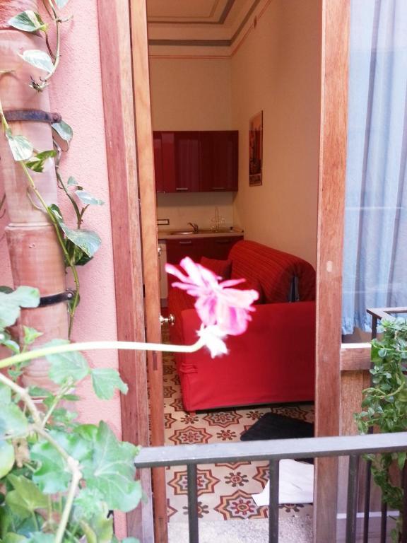 Il Cortile Fiorito Apartment Трапани Екстериор снимка