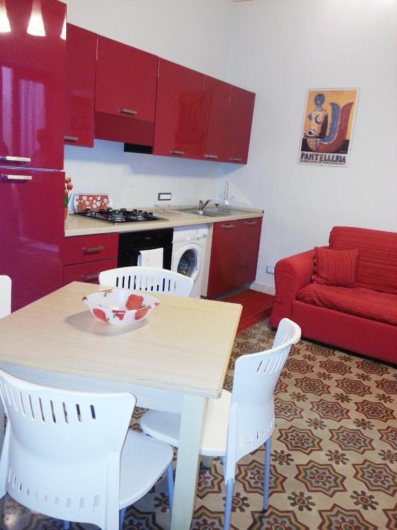 Il Cortile Fiorito Apartment Трапани Екстериор снимка