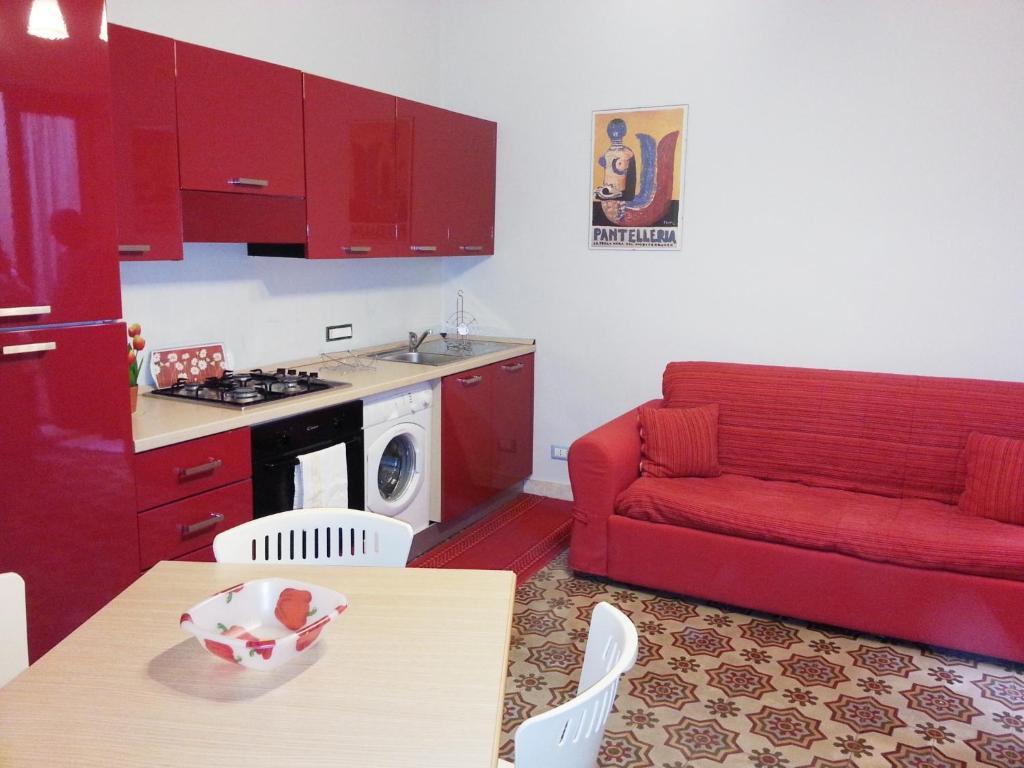 Il Cortile Fiorito Apartment Трапани Екстериор снимка